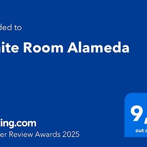 White Alameda Apartment